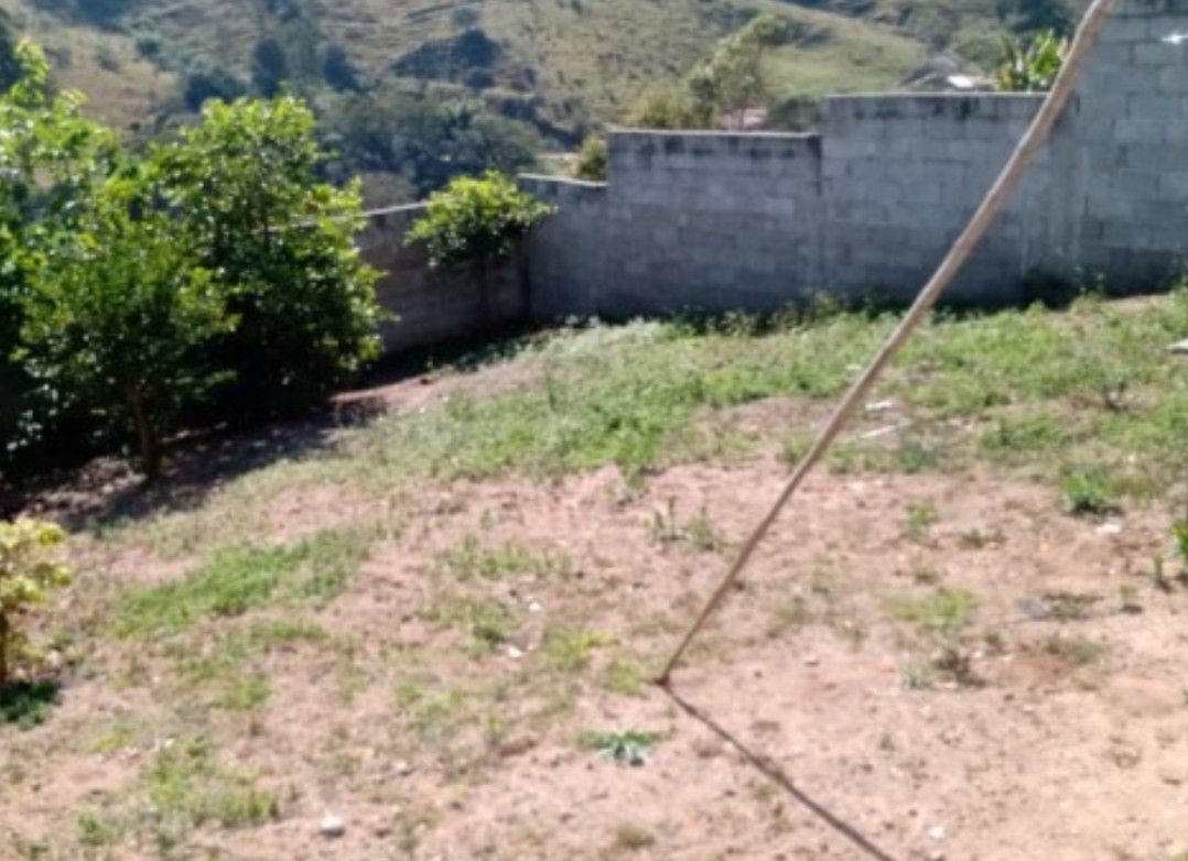 Sobrado Salesópolis / Totozinho