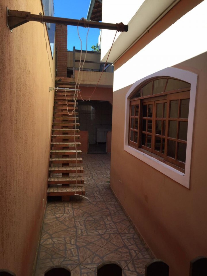 Sobrado Mogi das cruzes / Conjunto bovolenta