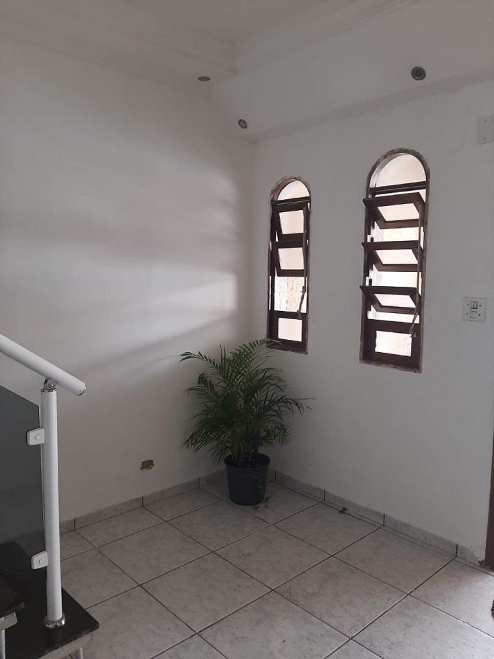 Sobrado Mogi das cruzes / Nova bertioga