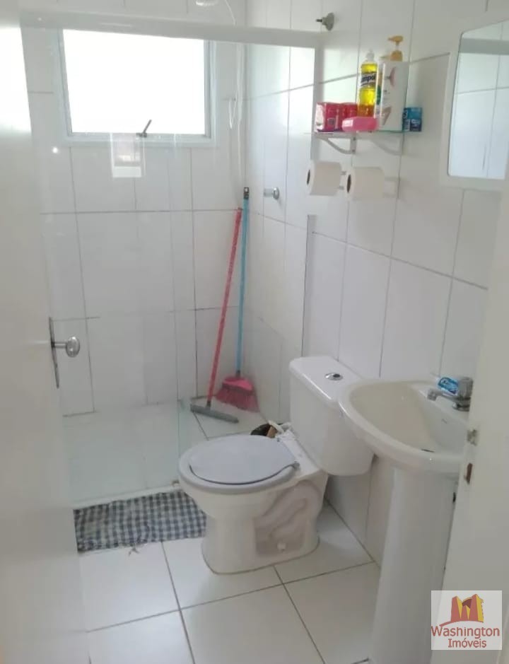 Casa em Condomínio Bertioga  / Jardim vista linda