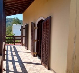 Sobrado Salesópolis / Totozinho